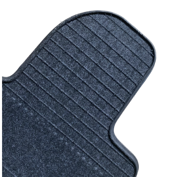 Tappeti Lancia Delta in gomma-moquette  su misura di colore antracite-Su misura in gomma e moquette-Sunmats vendita on line